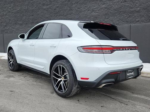 2026 Porsche Macan Base