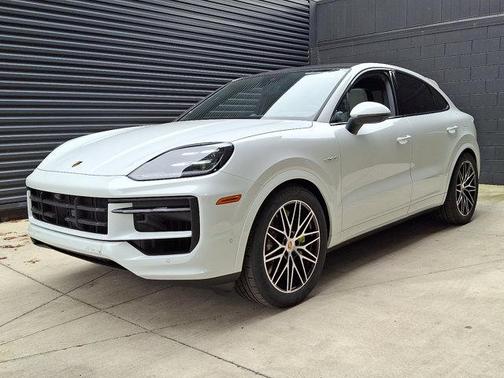2026 Porsche Cayenne Base
