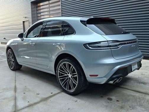 2025 Porsche Macan 