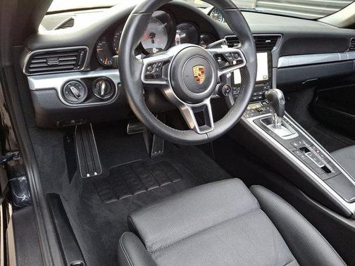 2018 Porsche 911 Carrera S