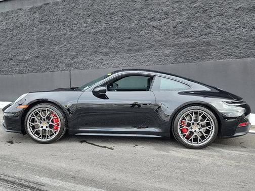 2025 Porsche 911 Carrera S