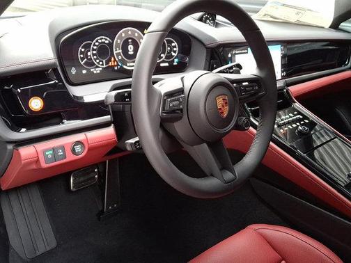 2026 Porsche Panamera GTS