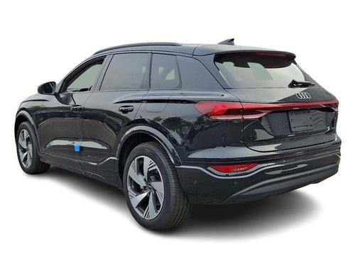 2025 Audi Q6 e-tron Premium