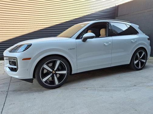 2026 Porsche Cayenne AWD