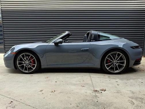2024 Porsche 911 Targa 4