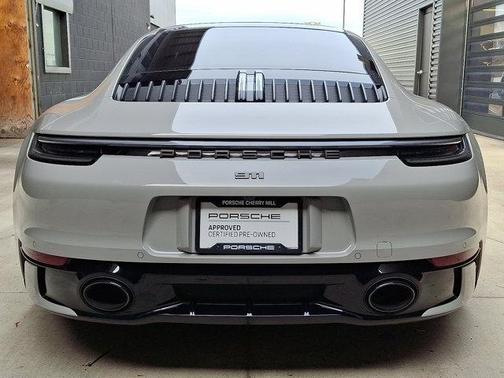 2023 Porsche 911 Carrera 4