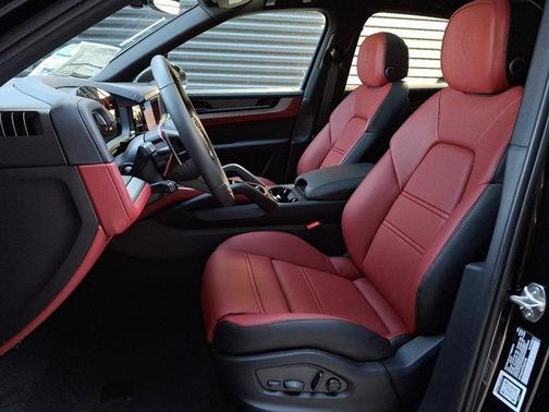 2026 Porsche Cayenne Base