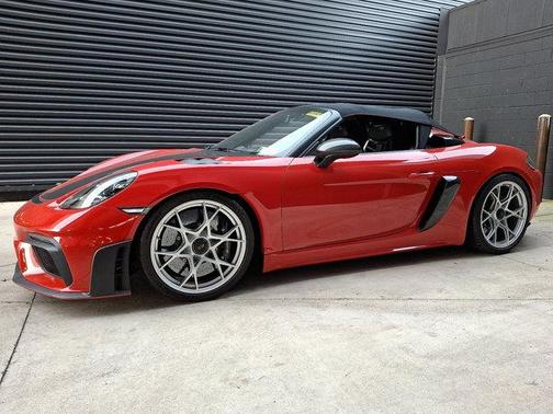 2025 Porsche 718 Spyder RS