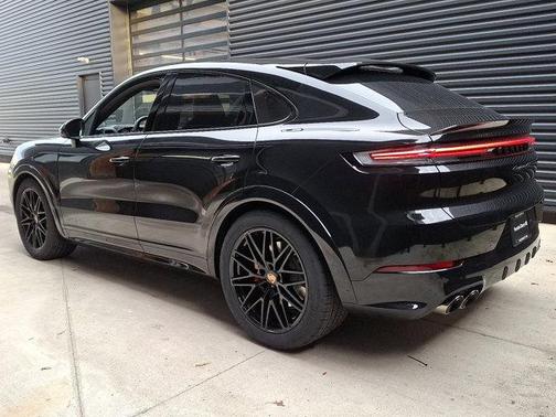 2026 Porsche Cayenne GTS