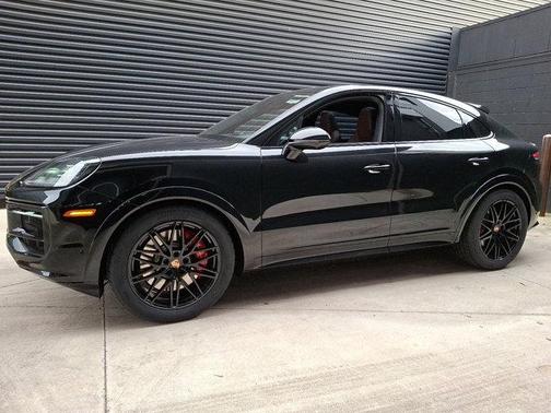 2026 Porsche Cayenne GTS