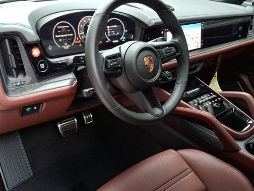 2026 Porsche Cayenne GTS