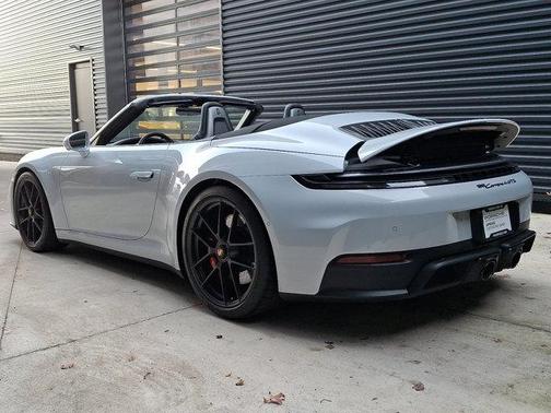 2026 Porsche 911 Carrera 4 GTS