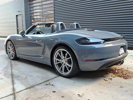 2024 Porsche 718 Boxster S