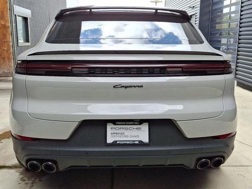 2025 Porsche Cayenne AWD