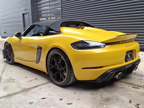 2025 Porsche 718 Spyder RS