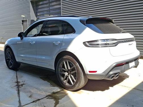 2023 Porsche Macan 