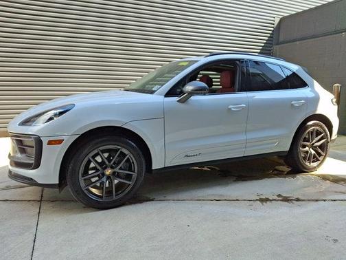 2023 Porsche Macan 