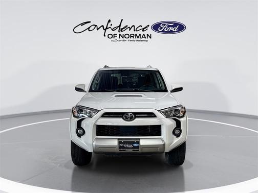 2024 Toyota 4Runner TRD Off Road