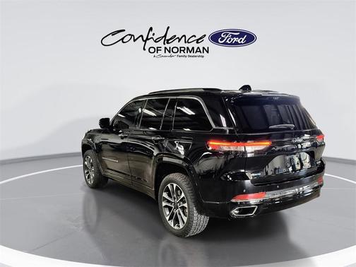 2022 Jeep Grand Cherokee 4xe Overland