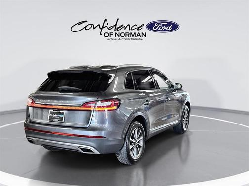 2022 Lincoln Nautilus Standard