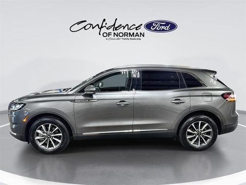 2022 Lincoln Nautilus Standard