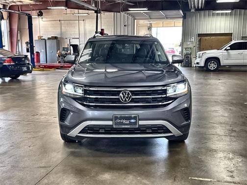 2022 Volkswagen Atlas 3.6L SE w/Technology