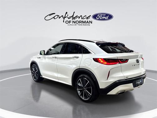 2024 INFINITI QX55 LUXE