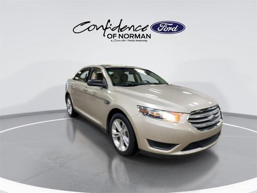 2017 Ford Taurus SE