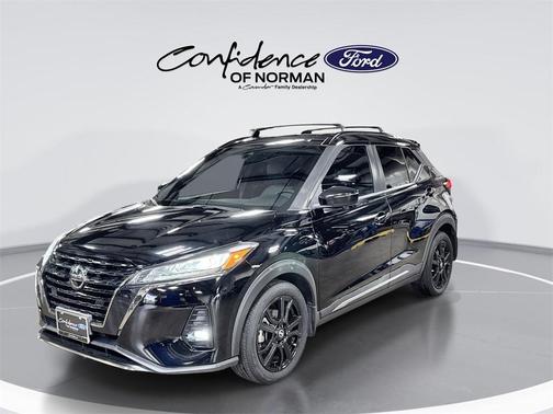 2021 Nissan Kicks SR