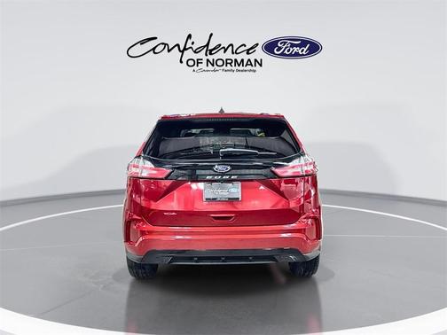2022 Ford Edge ST Line