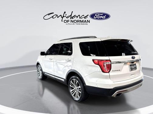 White Platinum Tri-Coat Metallic 2017 Ford Explorer Platinum