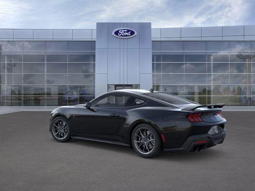 2025 Ford Mustang Dark Horse