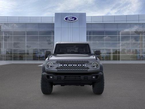 Carbonized Gray Metallic 2026 Ford Bronco Badlands