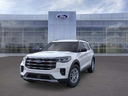 Space White Metallic 2026 Ford Explorer Active