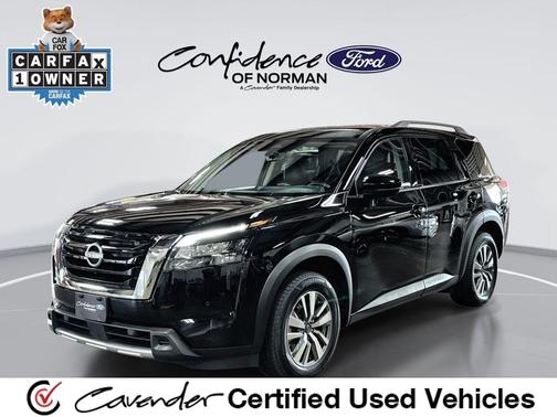 2025 Nissan Pathfinder SL