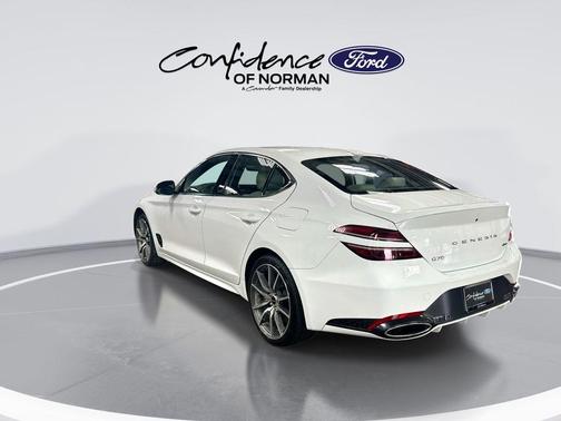 2025 Genesis G70 2.5T