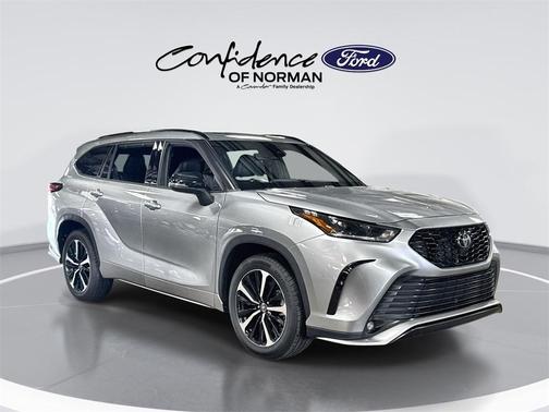 2022 Toyota Highlander XSE