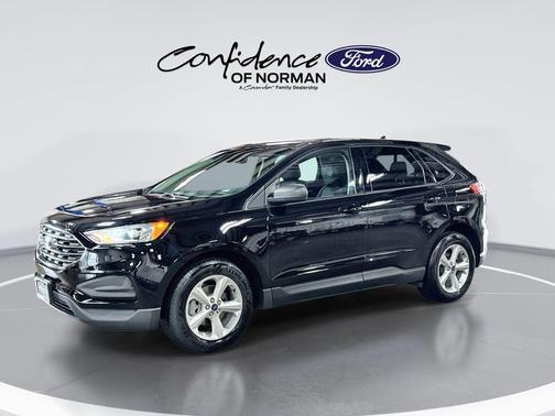 Agate Black Metallic 2019 Ford Edge SE