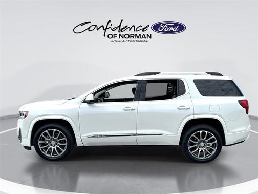 2022 GMC Acadia Denali