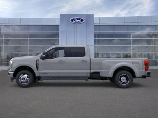 2025 Ford F-350 Lariat Super Duty