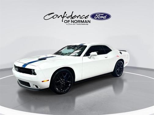 2020 Dodge Challenger SXT