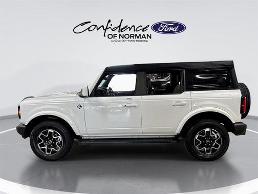 2023 Ford Bronco Outer Banks