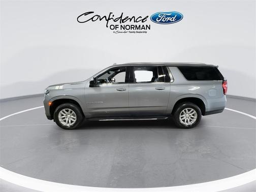 2023 Chevrolet Suburban LT