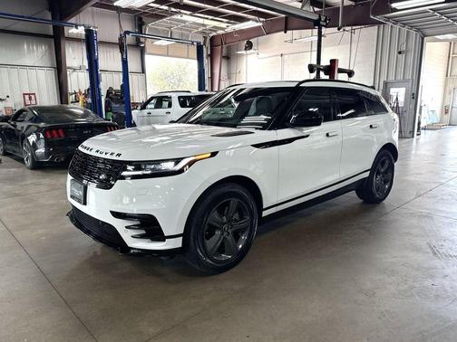 2025 Land Rover Range Rover Velar P250 Dynamic SE