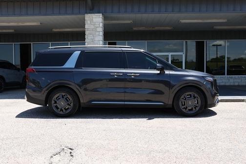 2025 Kia Carnival SX