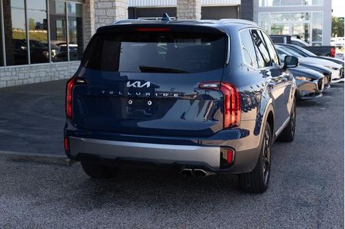 Midnight Lake Blue 2025 Kia Telluride S
