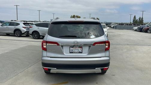 2019 Honda Pilot Touring 8-Passenger