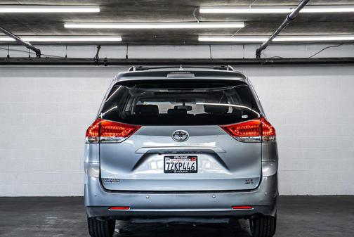Silver Sky Metallic 2014 Toyota Sienna XLE
