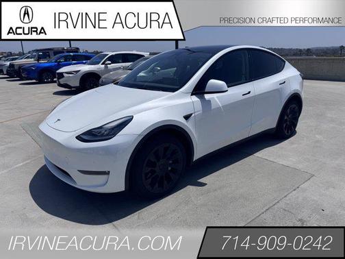 2022 Tesla Model Y Long Range Dual Motor All-Wheel Drive