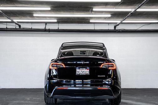 2023 Tesla Model Y Performance Dual Motor All-Wheel Drive